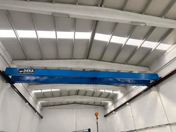 Double Girder Overhead Crane work 8 - Deka Crane
